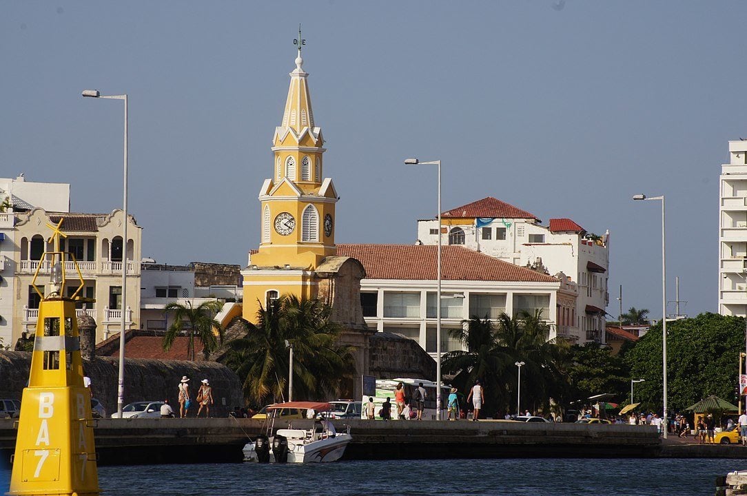 Monumento Torre Del Reloj