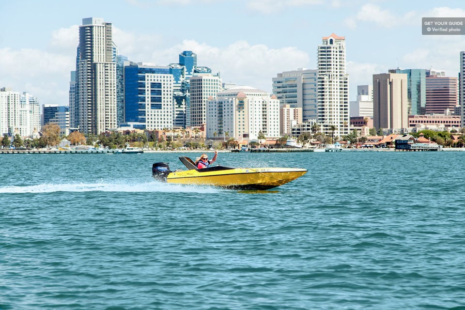 Tour around a speed boat in San Diego.