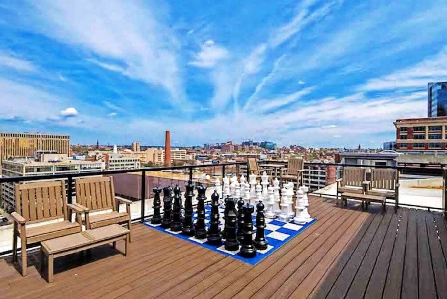 Awesome apartment with loads of extras, best airbnb in inner harbor