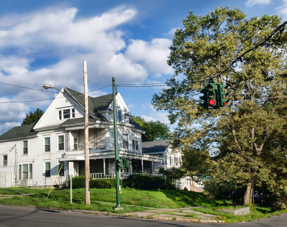 Tipperary Hill Traffic Light, Syracuse, New York