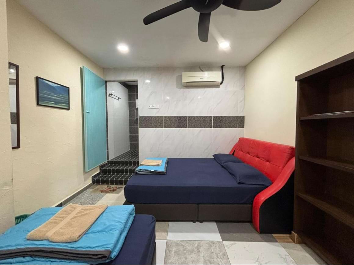 ray yan guesthouse penang george town
