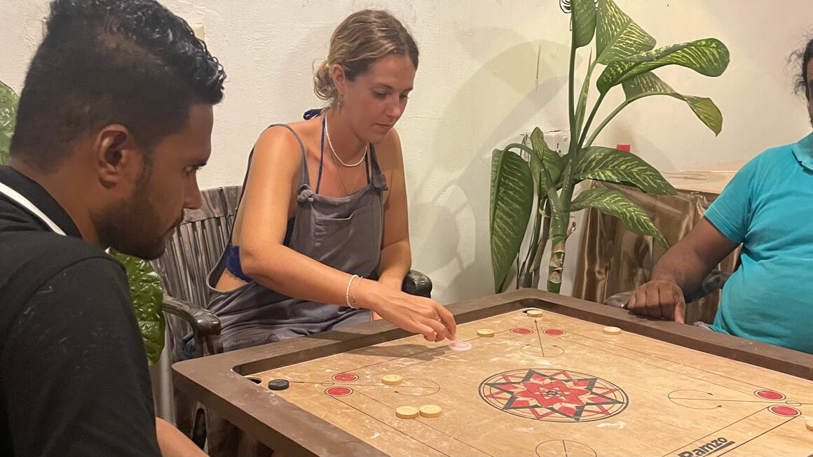 dani playing carom in sri lanka