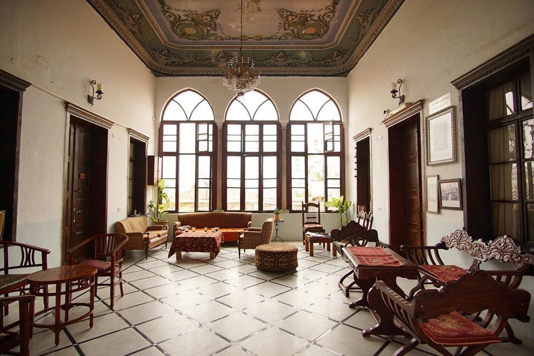 The common room at Fauzi Azar