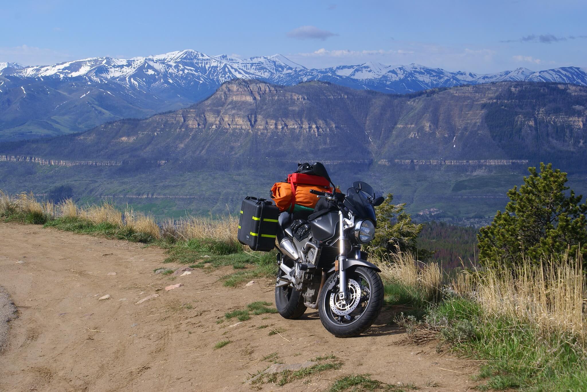 motorcycle on the beartooth highway montana wyoming