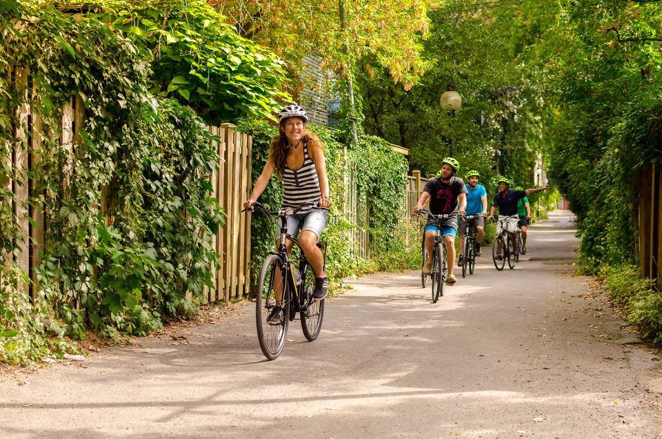 Explore Montreal by Bike