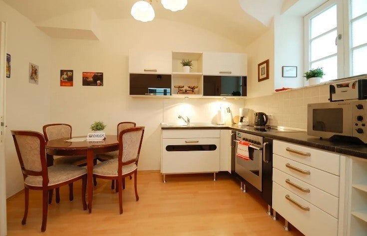 Family Apartment in Steinhausen, Munich