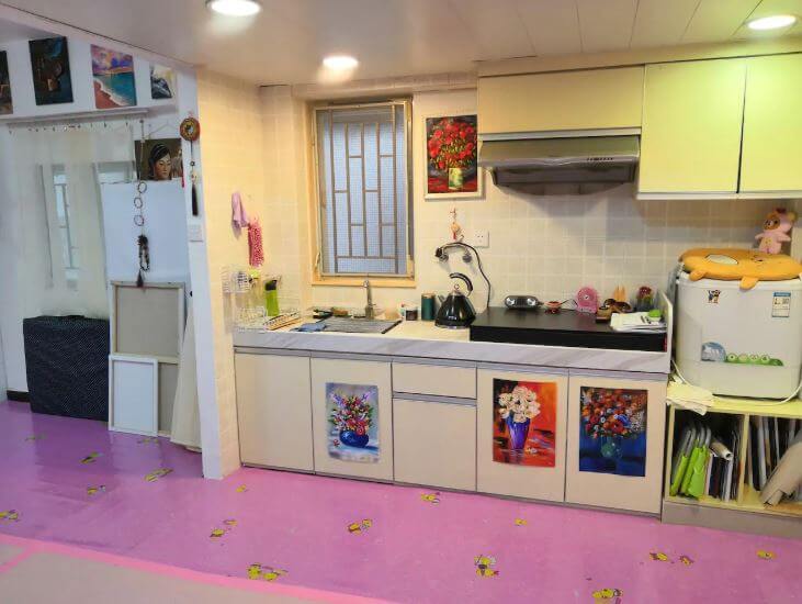 Inspirational Artistic Flat