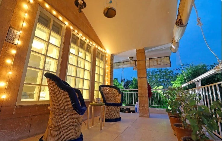 Private Central room with balcony, Jaipur