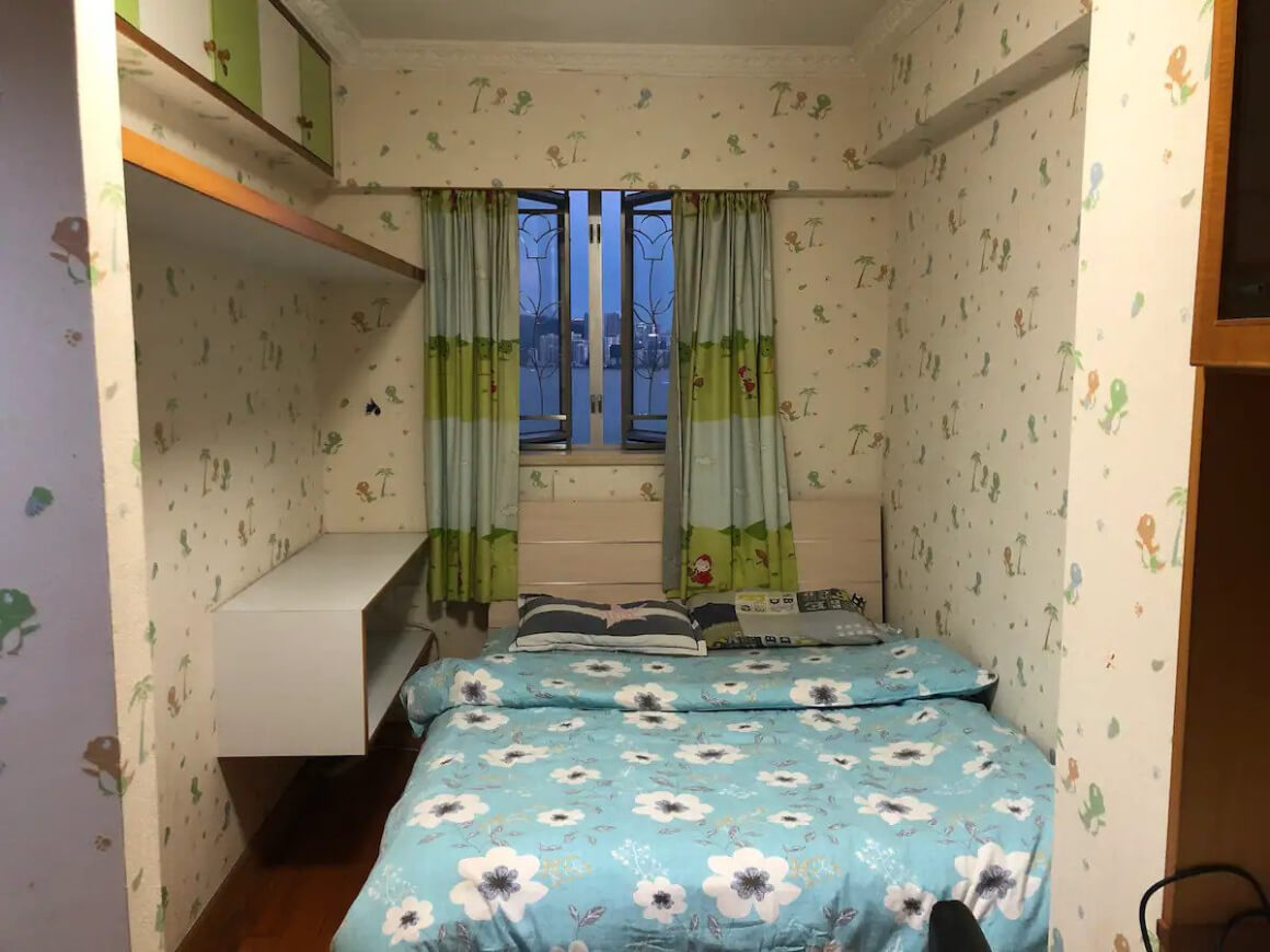 Small Room near Tourist Spots