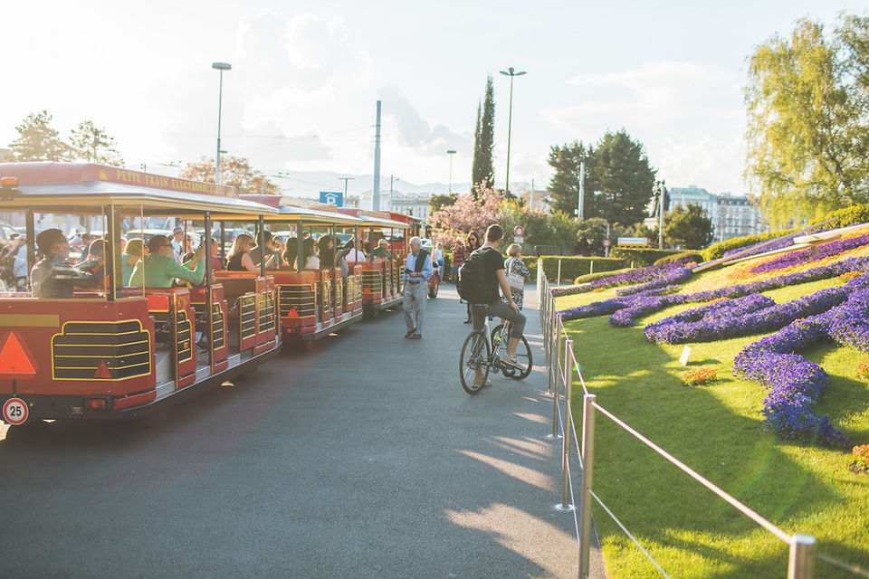 Take a train along the shores of Lake Geneva