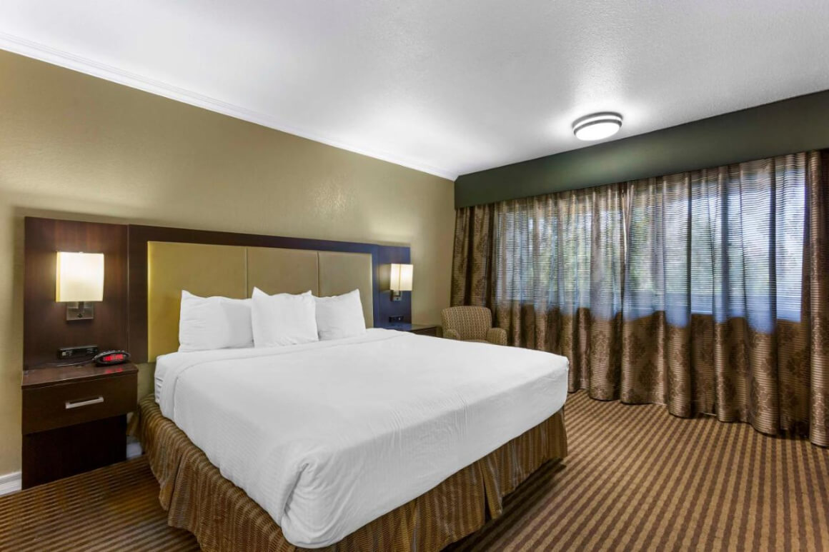 Best Western Royal Inn & Suites