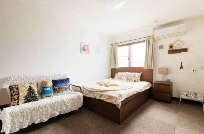 Independent Warm Room Shinsaibashi
