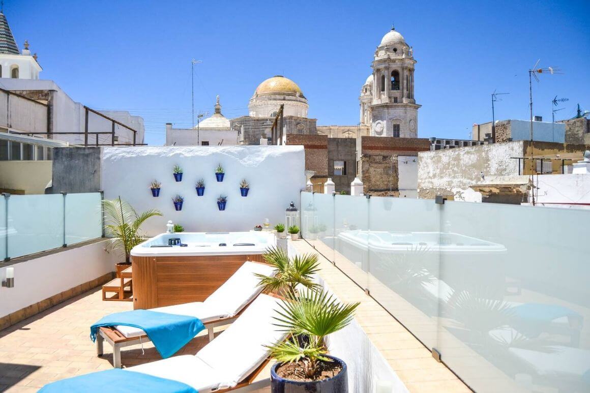Penthouse tropical spa terrace over Roman Theatre cadiz
