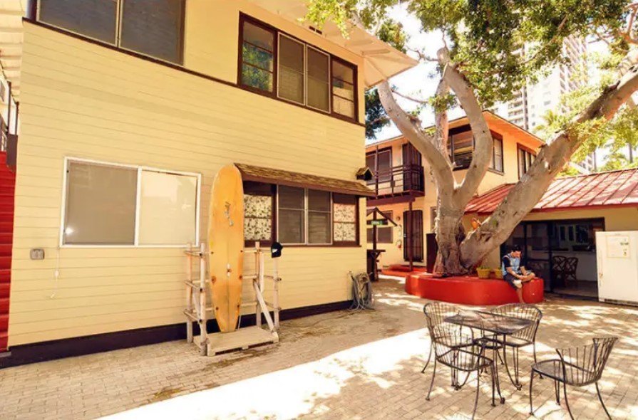 Seaside Hawaiian Hostel best hostels in Oahu