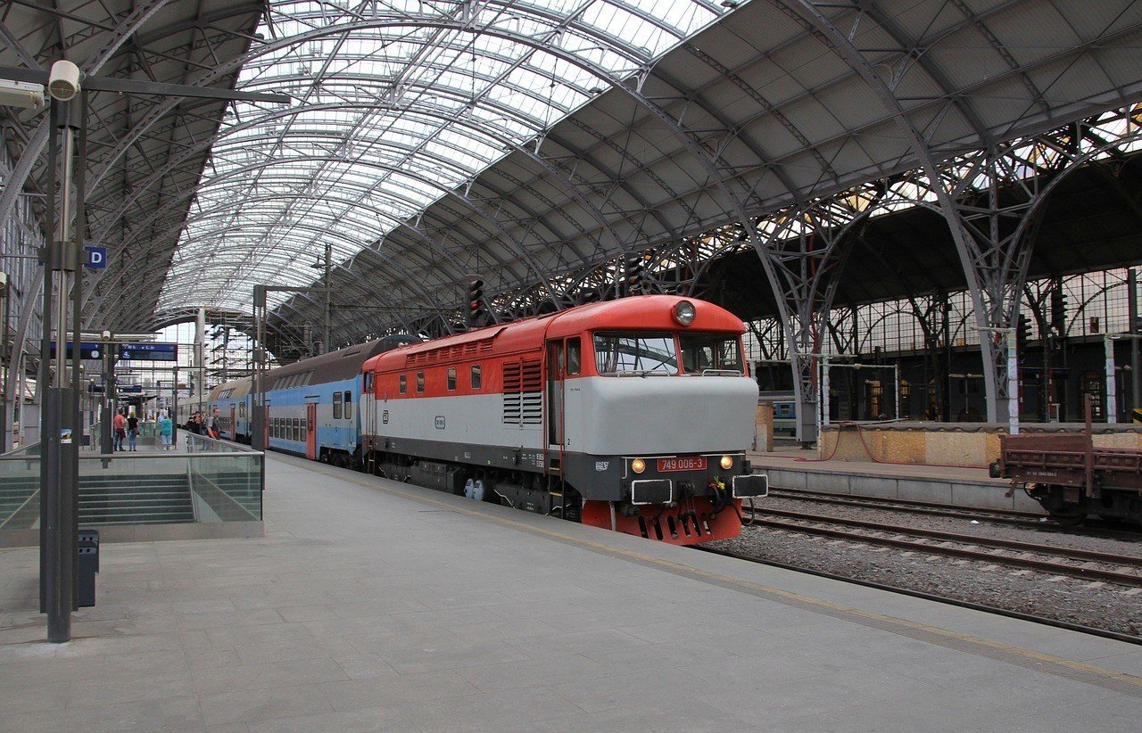 cheap train travel in Prague