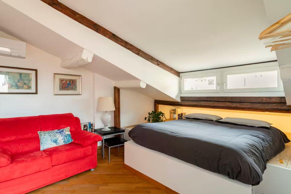 cozy mansard venetian attic