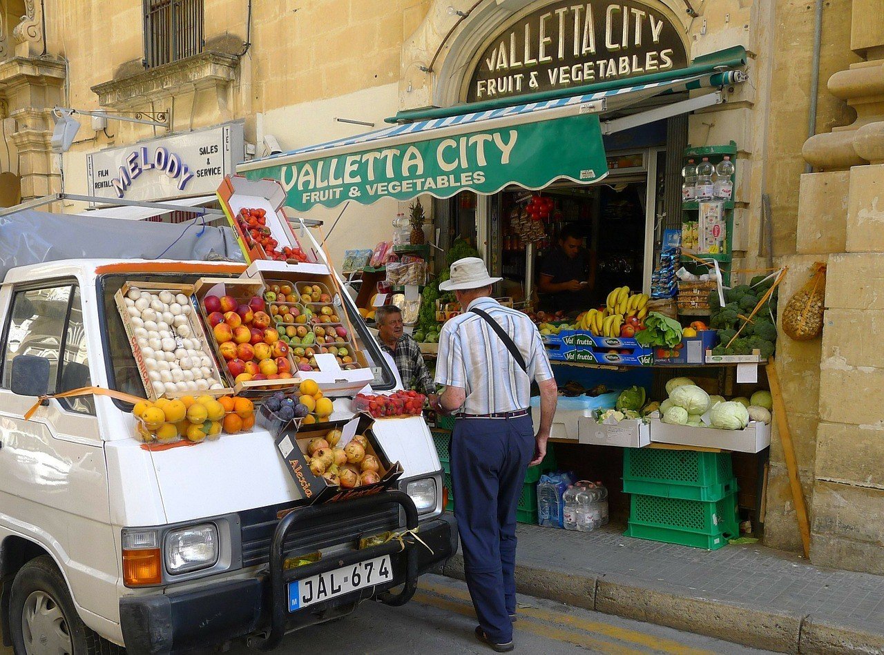 how much does food cost in malta
