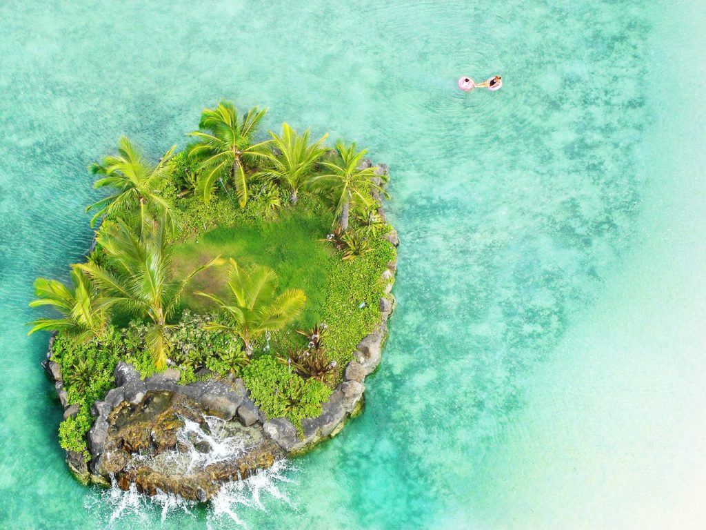 island hopping in hawaii
