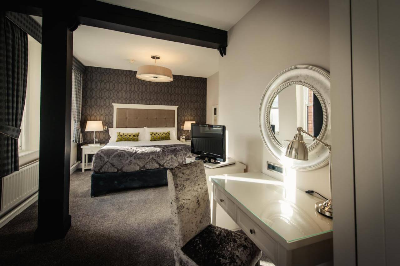 Hotel Isaacs Cork