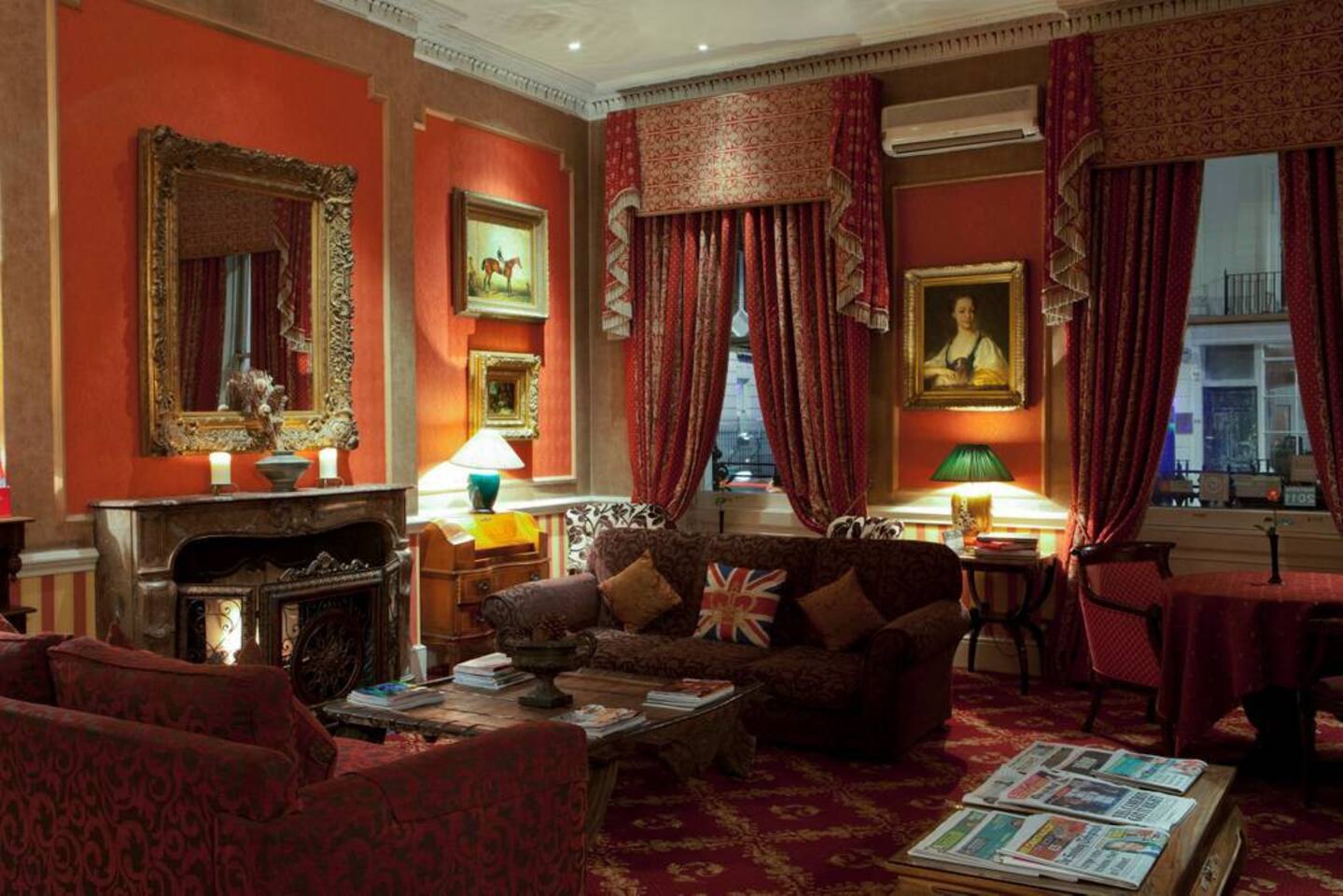Luxury Grand Suite London