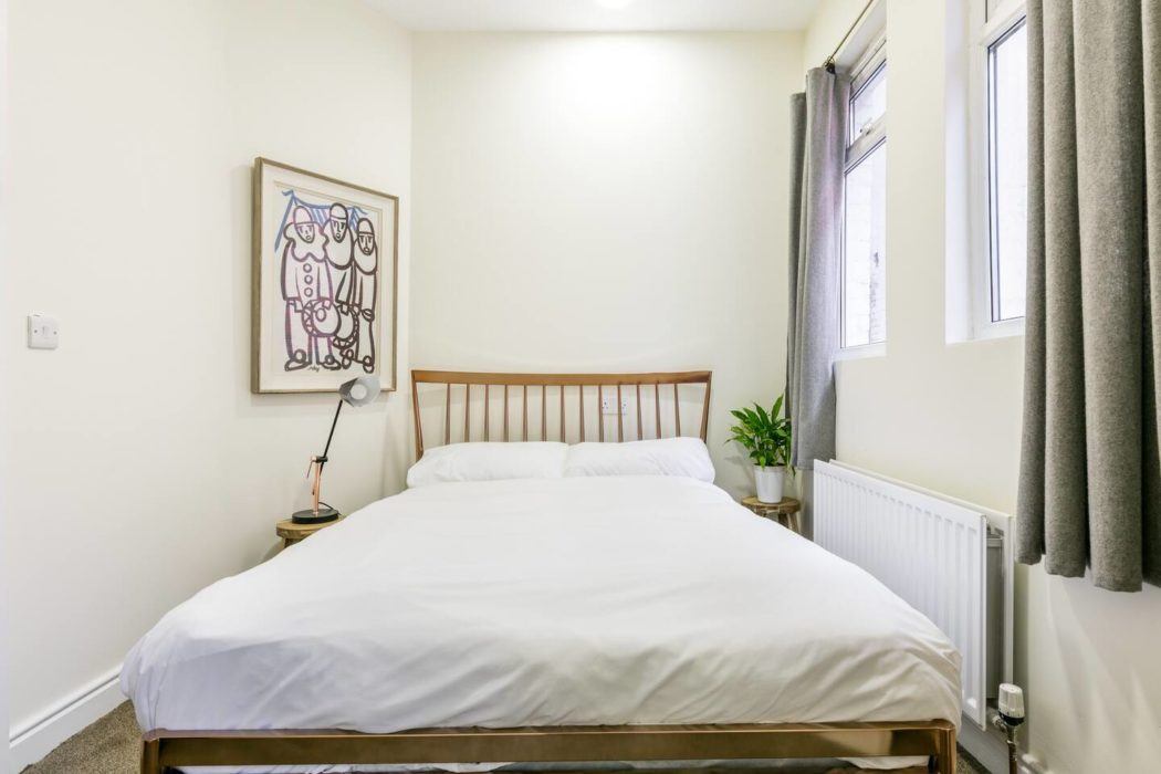 7 STUNNING Bed and Breakfasts in Belfast [2024 Edition]