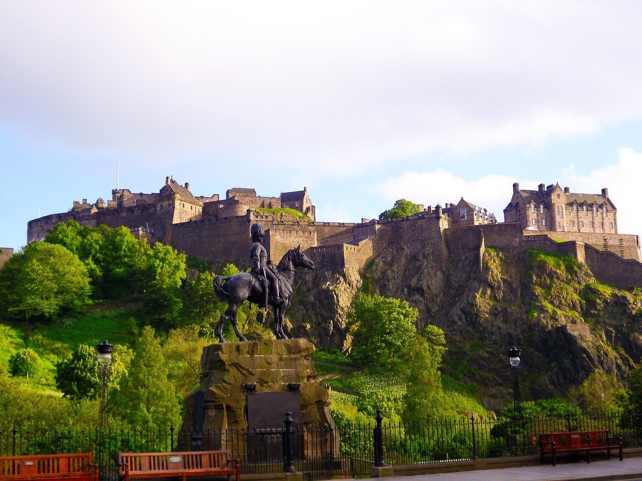 Staying in a Bed and Breakfast in Edinburgh