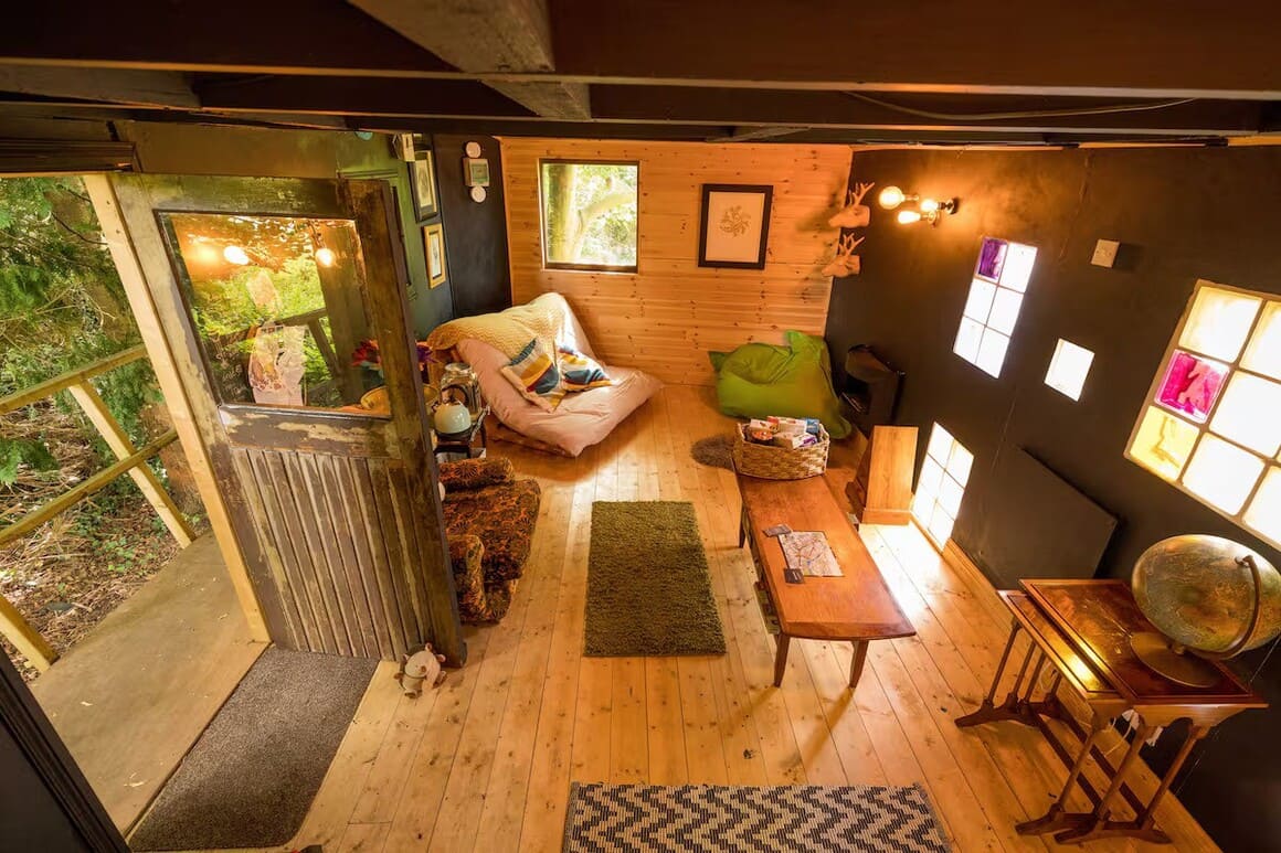 Cozy City Treehouse Retreat