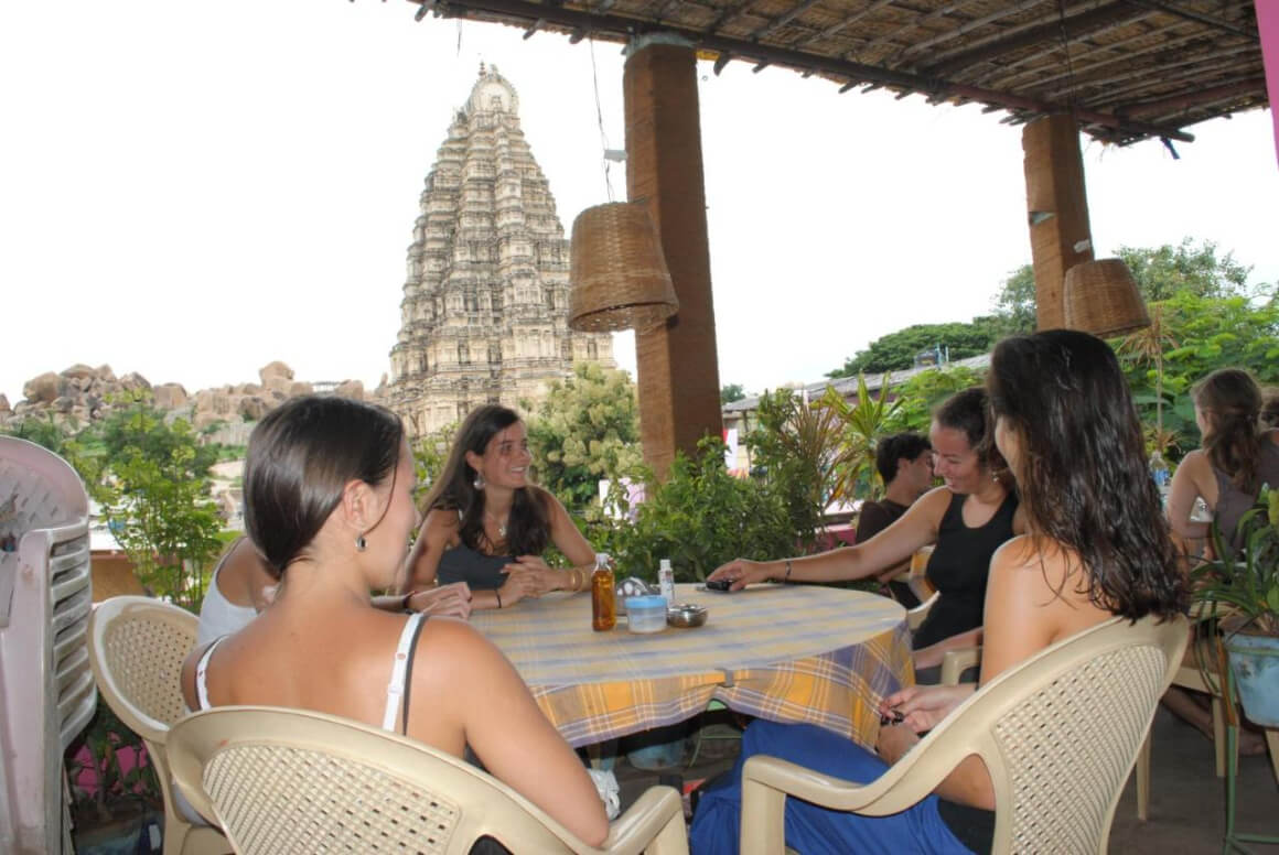 gopi guest house hampi