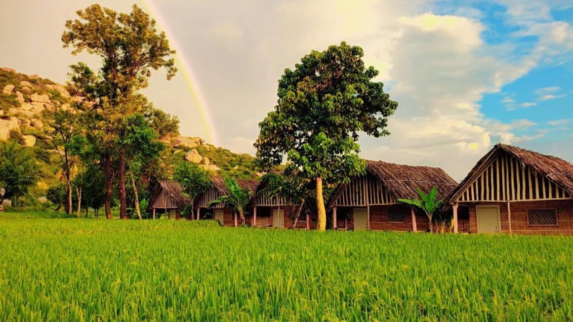 om shanti om home stay and cafe hampi
