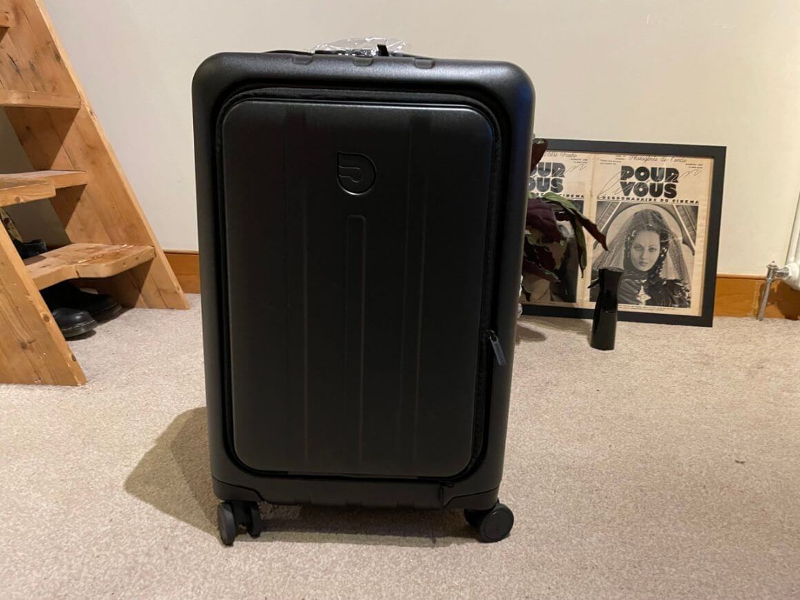 AEROTRUNK pangolin carry on luggage