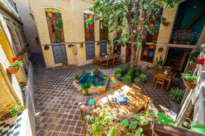 the best hostels in Shiraz