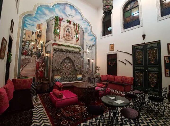 the best hostels in Fez