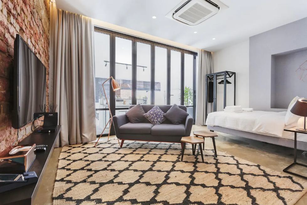 Gorgeous Room in CBD