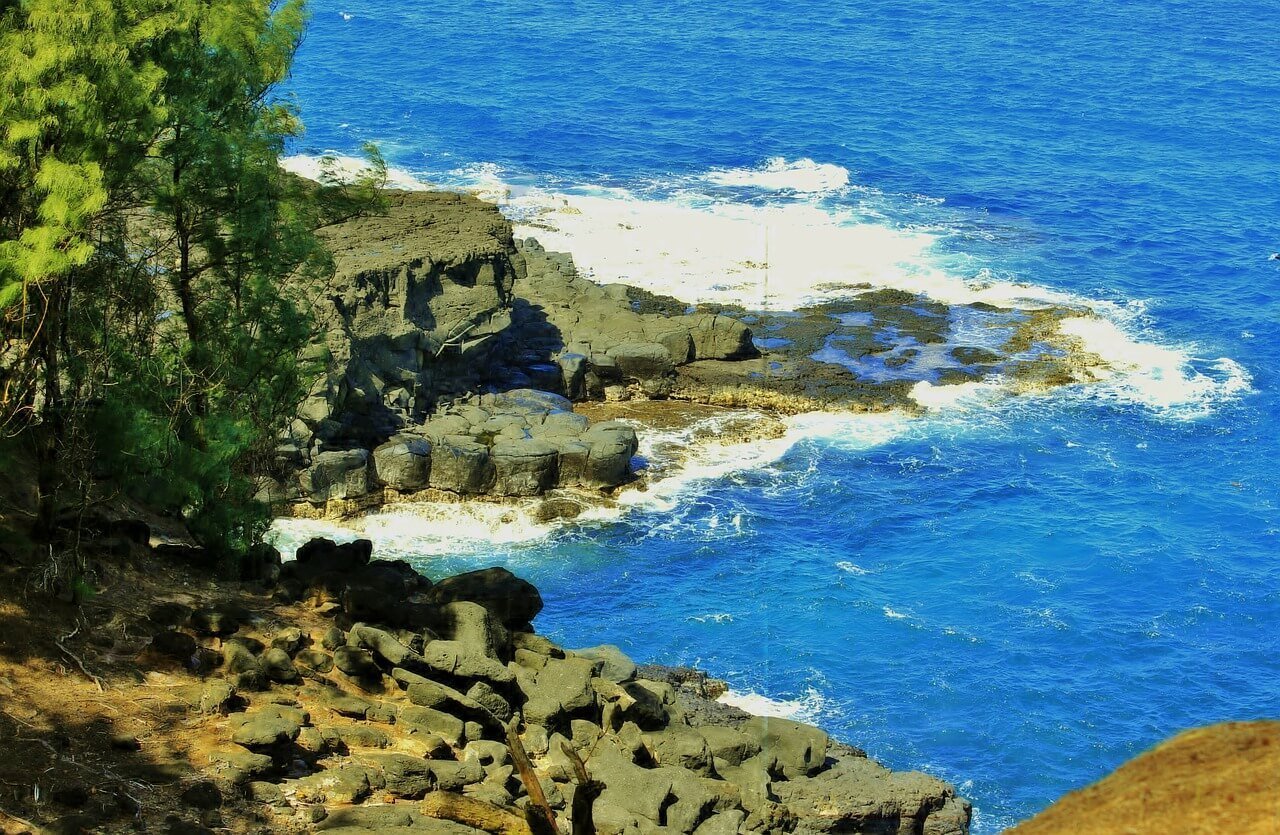 rocky coastline in Kauai