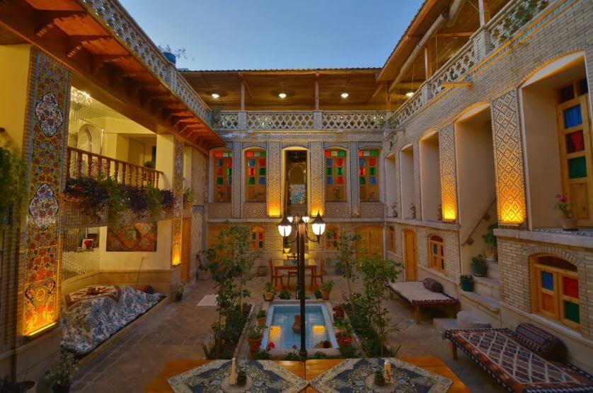 the best hostels in Shiraz