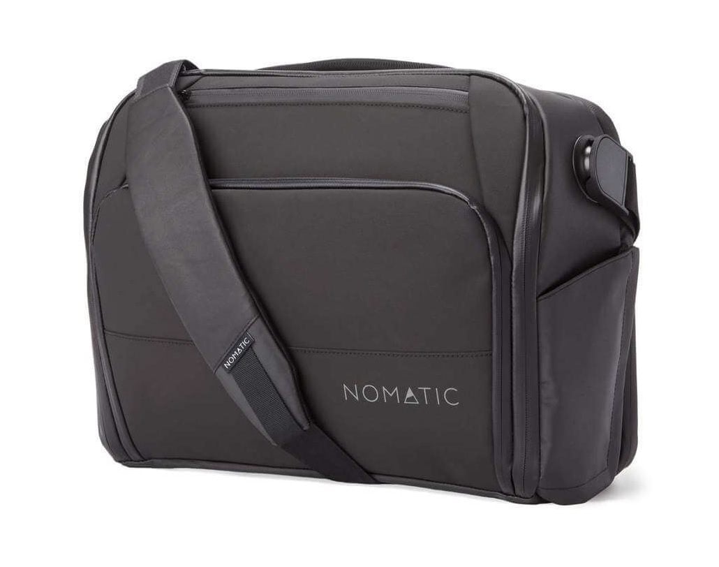 Nomatic Messenger Bag