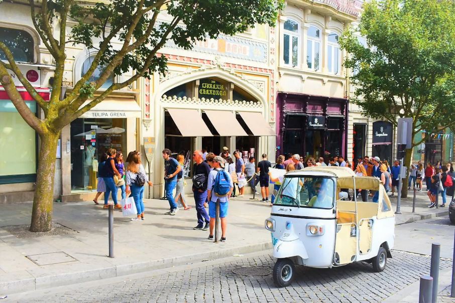See City Sights from a Rickshaw