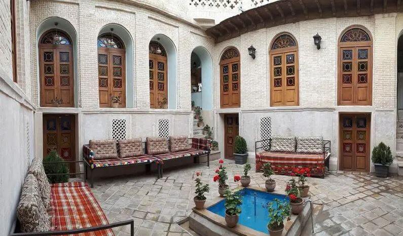 the best hostels in Shiraz