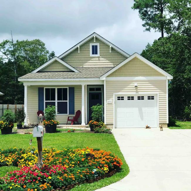 Shabby Patch Coastal Cottage