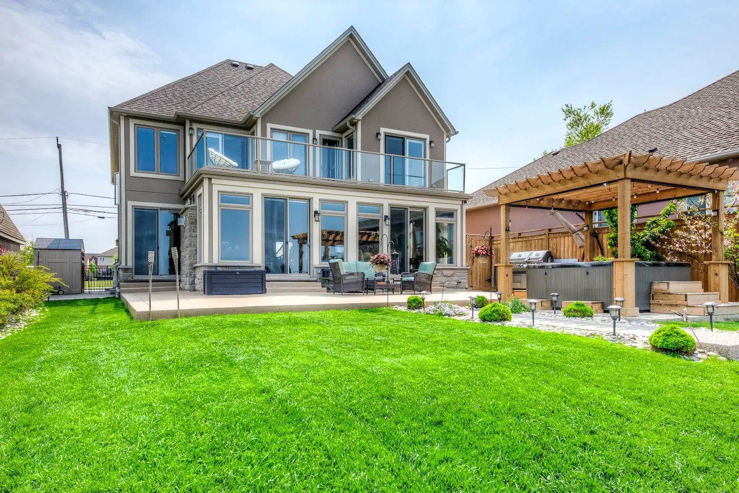 Luxury LakeFront Dream Lodge