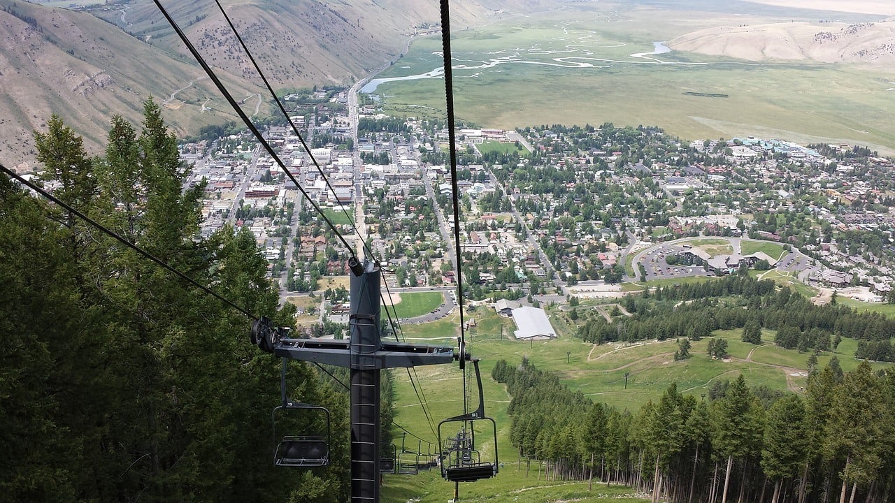 View down the Gondala to town 