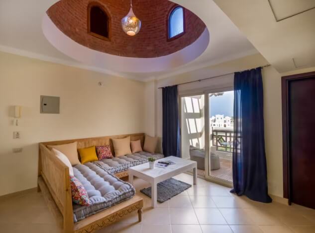 2 BDR Apartment Close to Private Beach