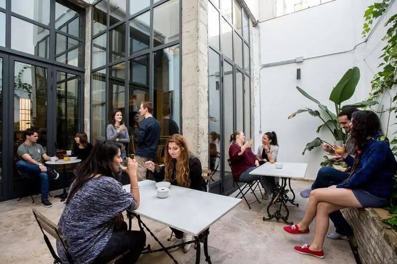Black Swan Hostel Sevilla best hostel in seville