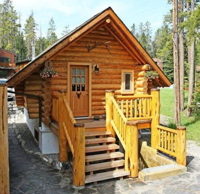 Cozy Banff Log Cabin