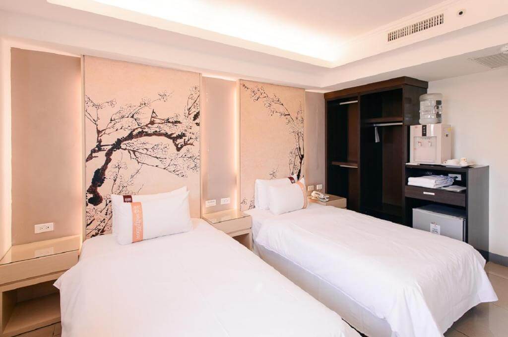 Kiwi Express Hotel