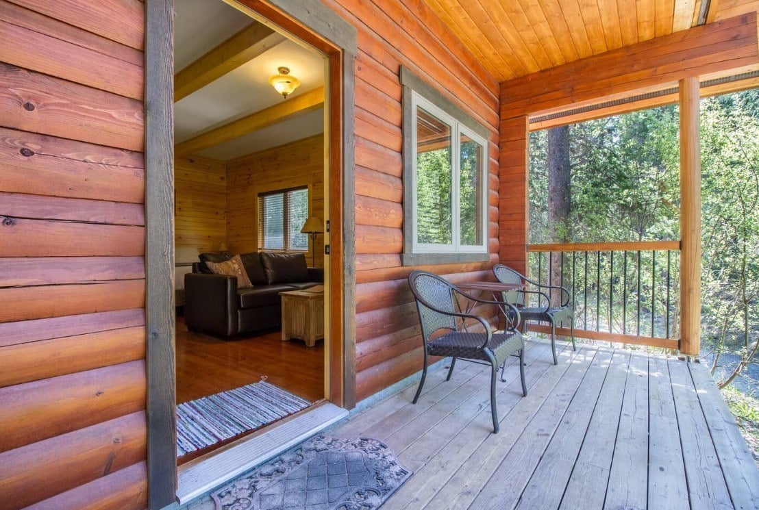 Kootenay Park Lodge