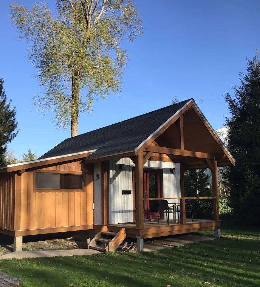 Lillooet River Private Cabin