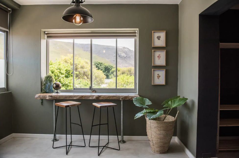 where to stay in Hermanus