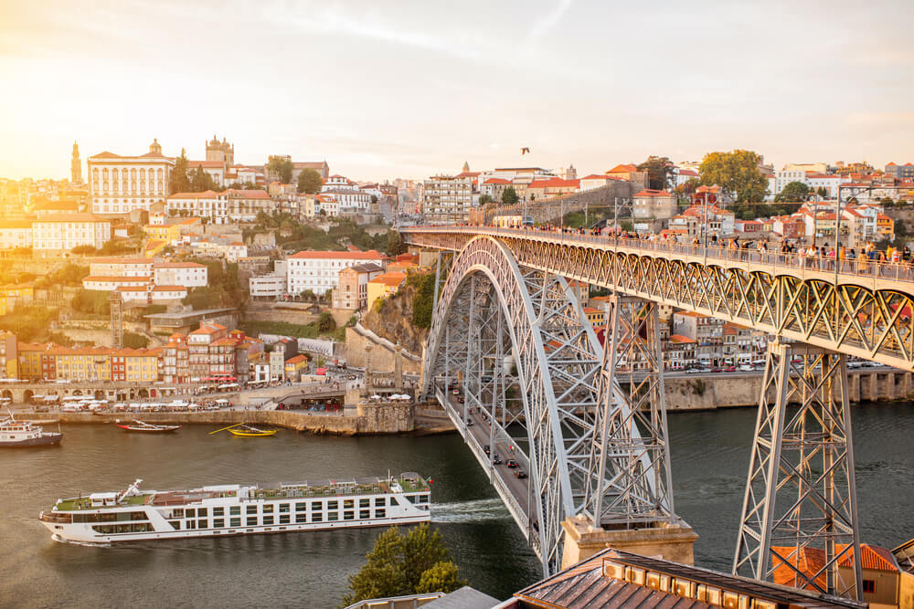 luis i bridge in porto