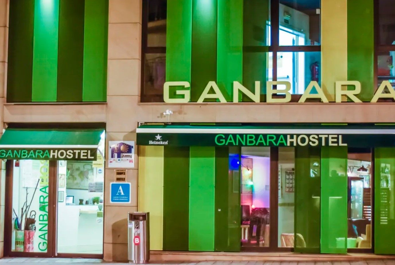 Ganbara Hostel El mejor albergue de fiesta